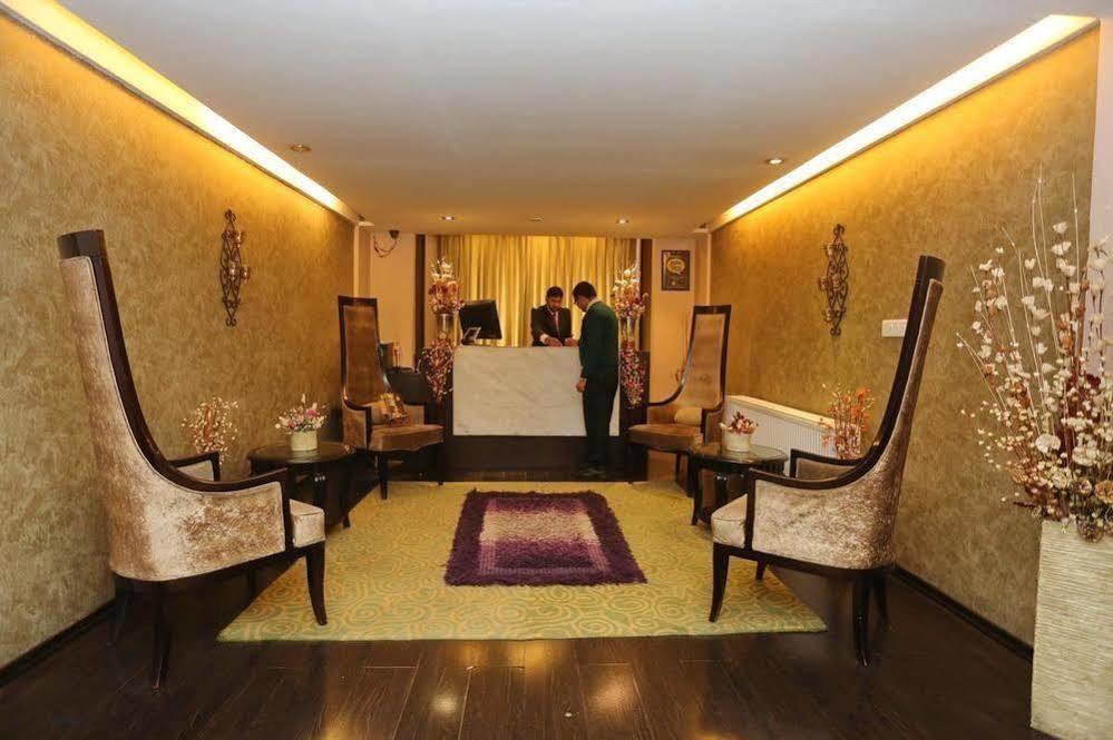 Hotel Pine Spring Gulmarg Exterior foto